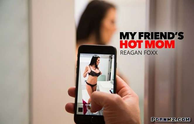MyFriendsHotMom – Reagan Foxx Sneaky Shower Video