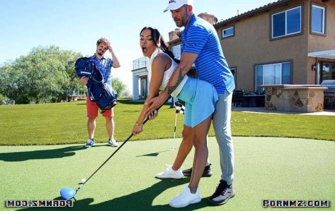 Brazzers – Luna Star PGAnal The Housewife Tour