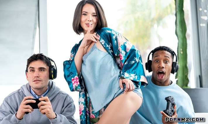 [Brazzers] Eve Sweet – Cleaning Up Every Drop